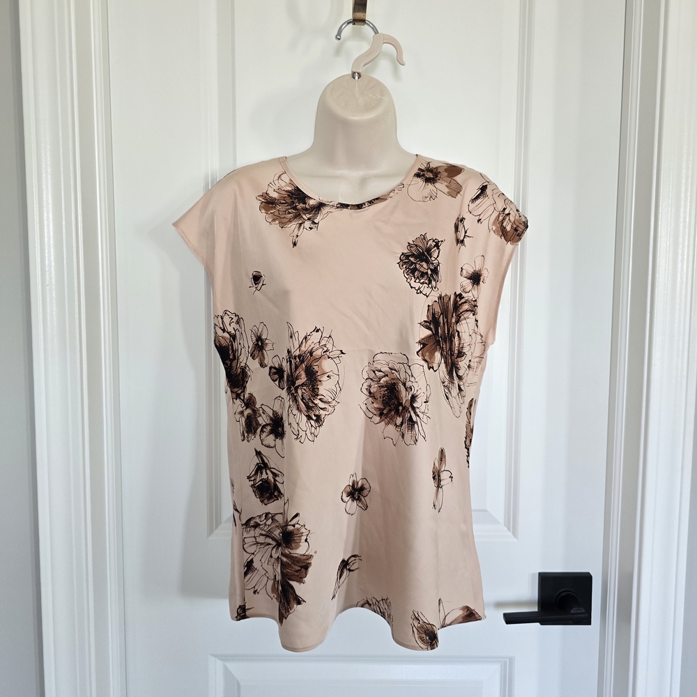 NWT Express Beige Floral Women's Satin Blouse Sz Medium